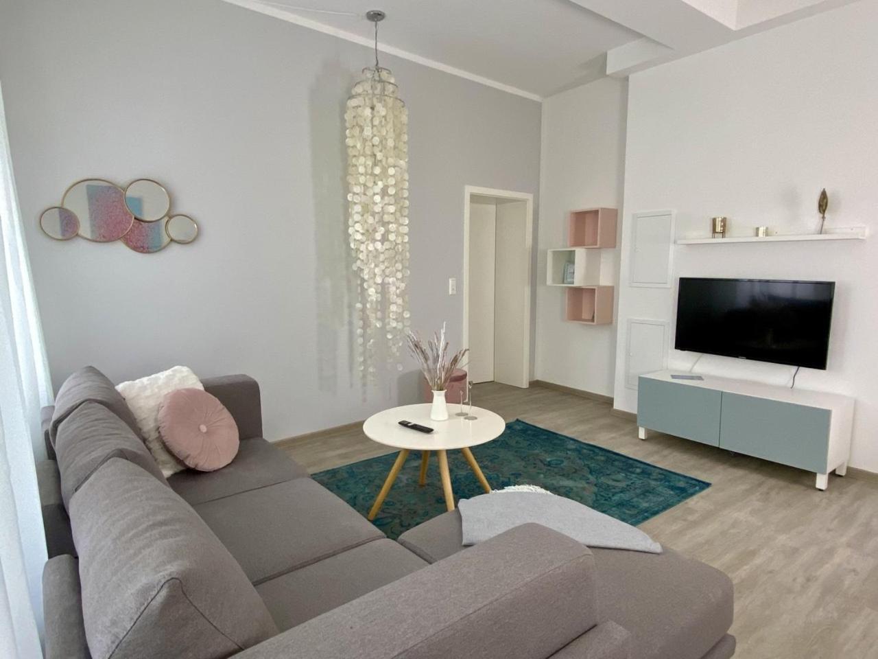 discovAIR - Eisenach Karl14 - Vollausgestattete Apartments mit Netflix in der Fussgängerzone Zimmer foto